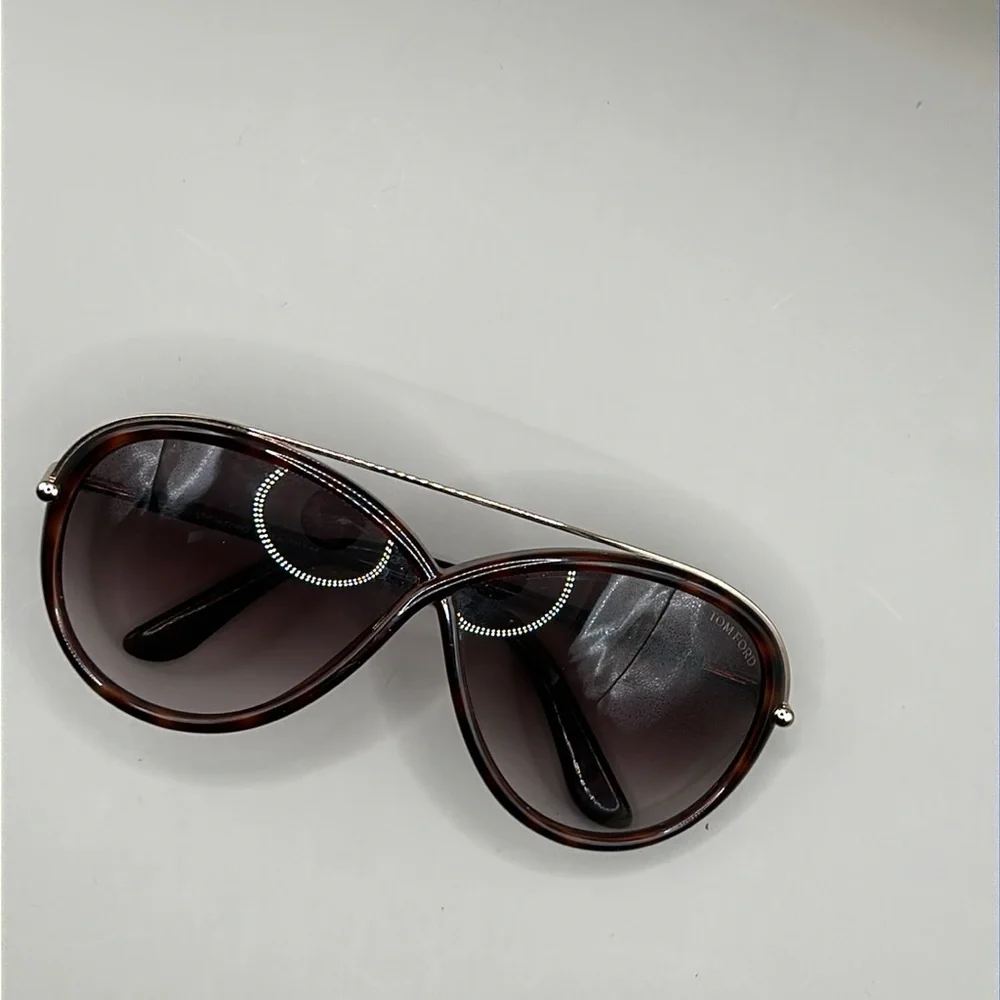 Tom Ford TF 454 52K 64•5 Aviator Gradient Sunglasses - Women’s - Picture 2 of 8
